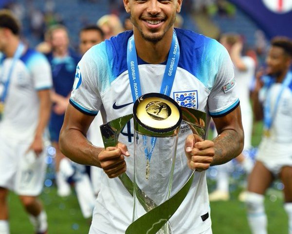 International Footballer Joins Forces With StoryZoo